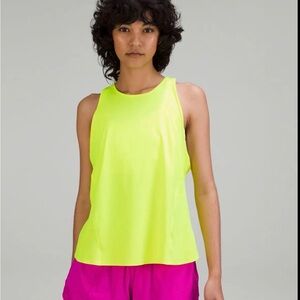 NWT LULULEMON Lightweight stretch run tank size 10